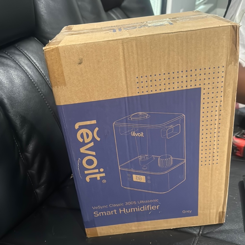 Levoit Smart Humidifier in Gray